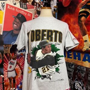 Vintage Pittsburgh Pirates Roberto Clemente Nutmeg Break Through Tee MLB‎ Sz XL